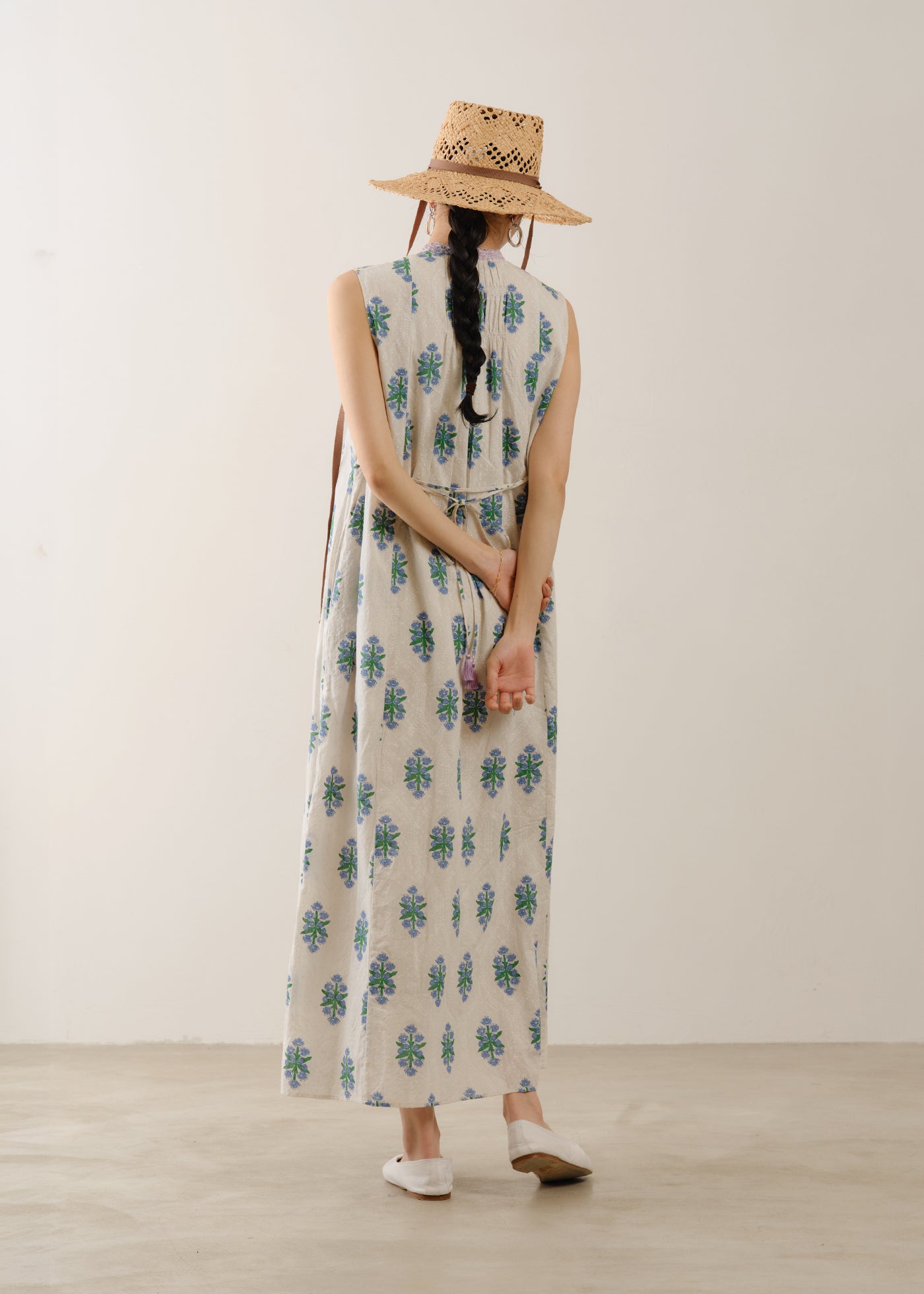 Cotton Jacquard Iberis Print Embroidery Sleeveless Dress | Pasand