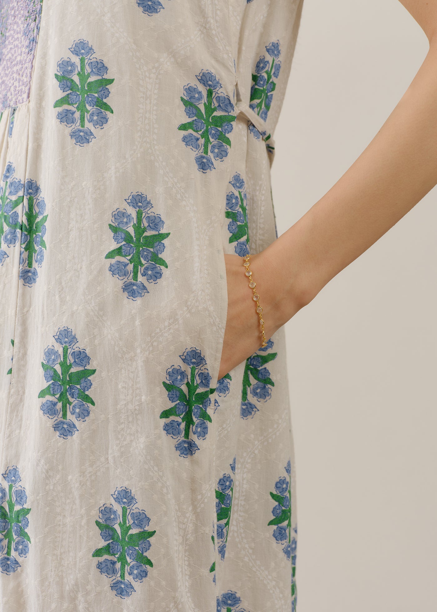 Cotton Jacquard Iberis Print Embroidery Sleeveless Dress | Pasand