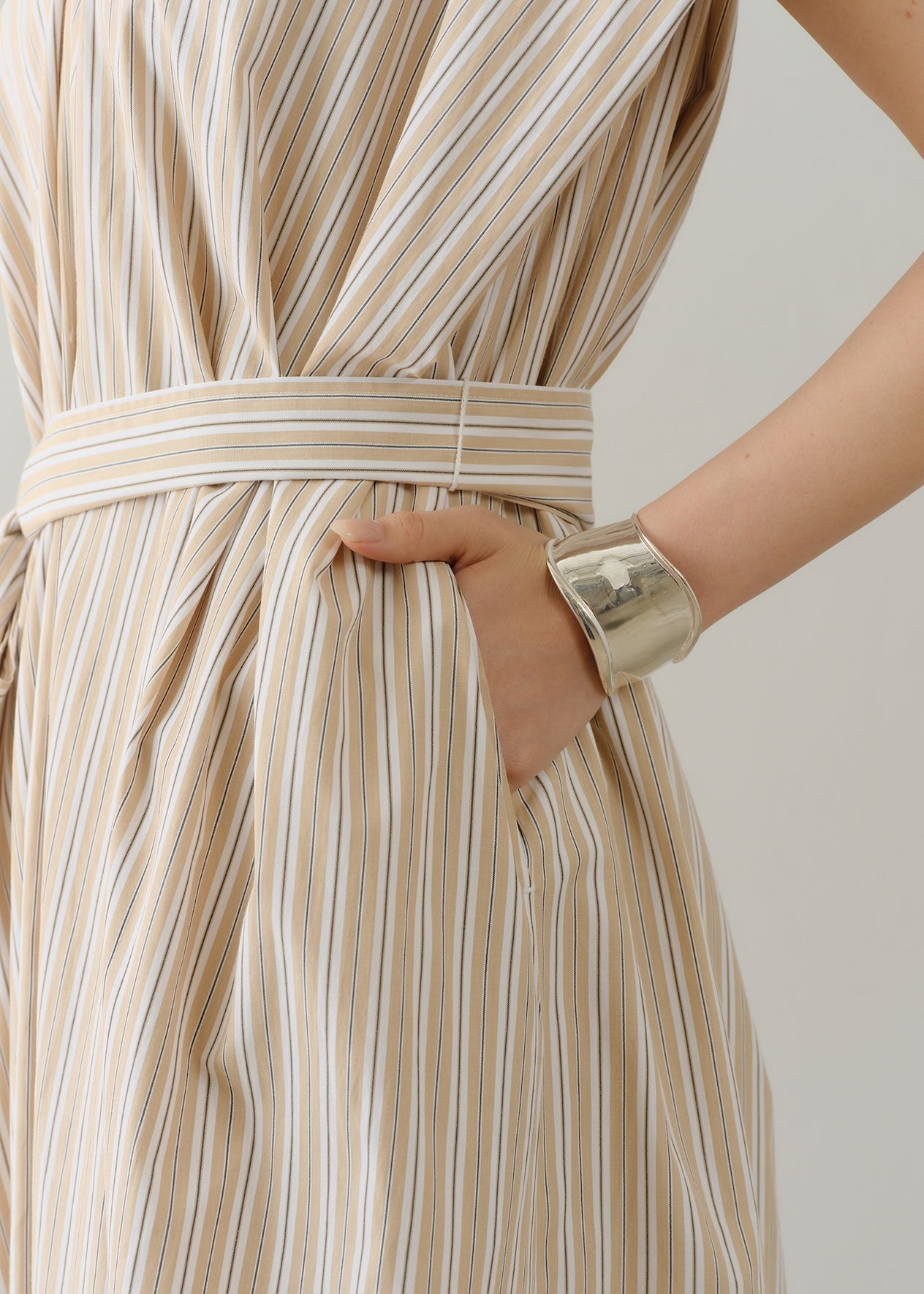 【6月上旬お届け予定】Poplin Stripe Sleeveless Dress