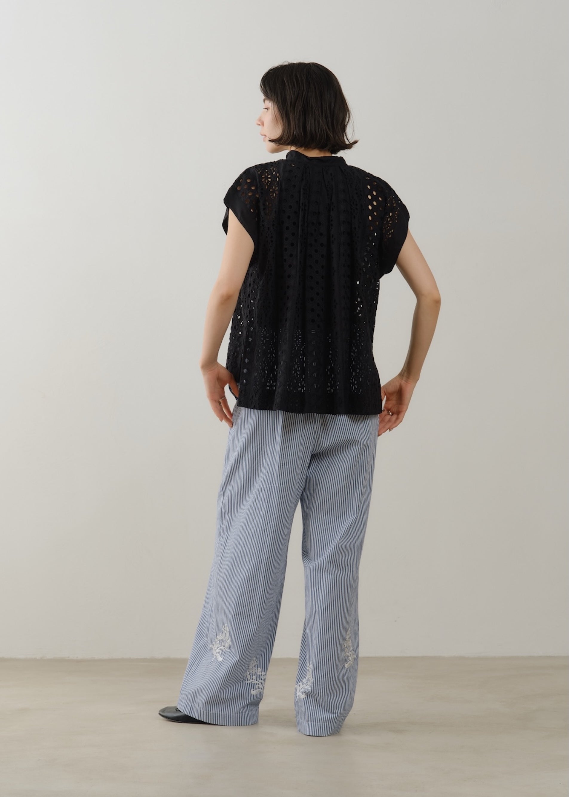 Border Hemla French Sleeve Blouse | Pasand by ne Quittez pas