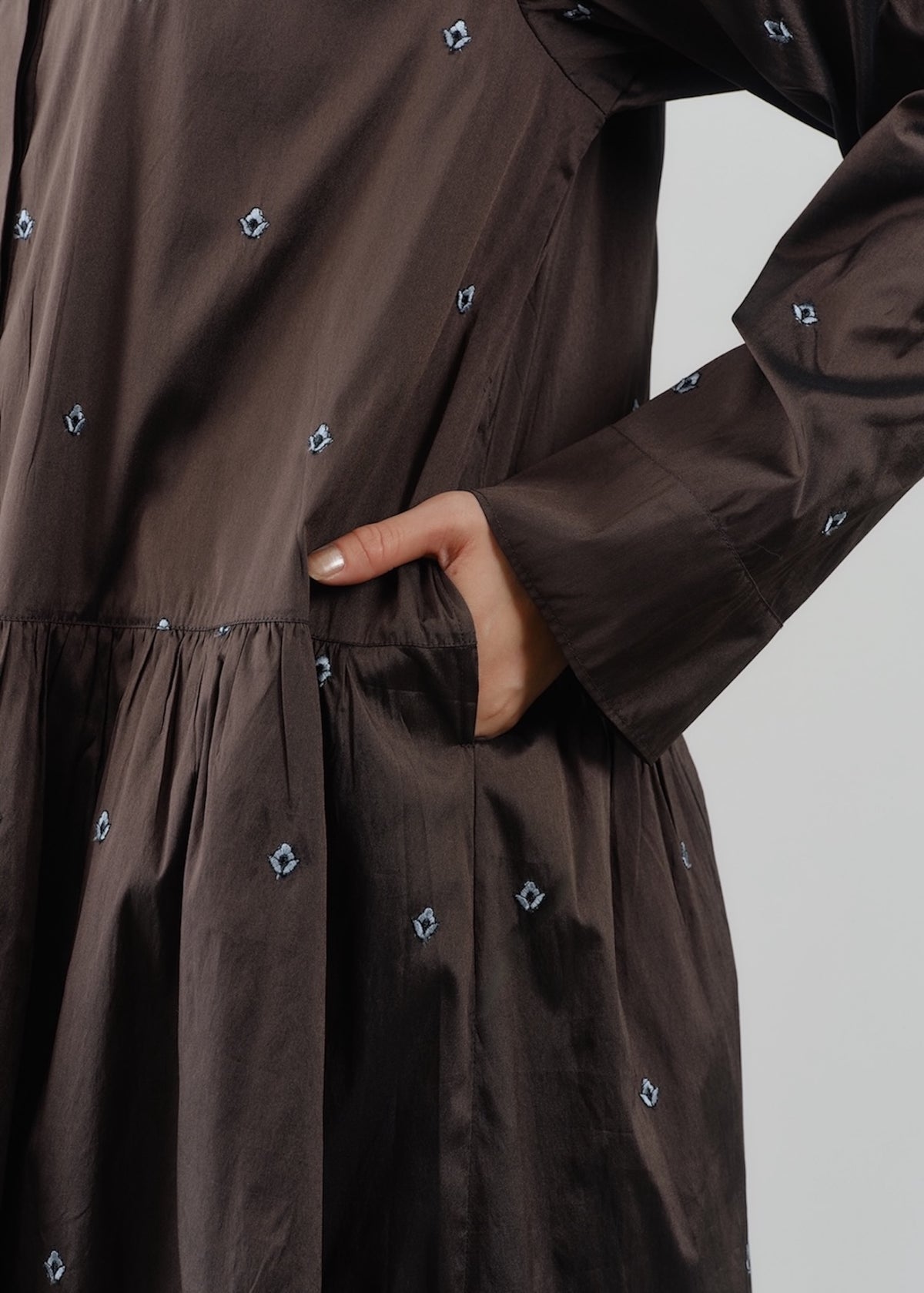 【10/21 10時発売】Poly Dupion Small Kali Embroidery Shirts Dress