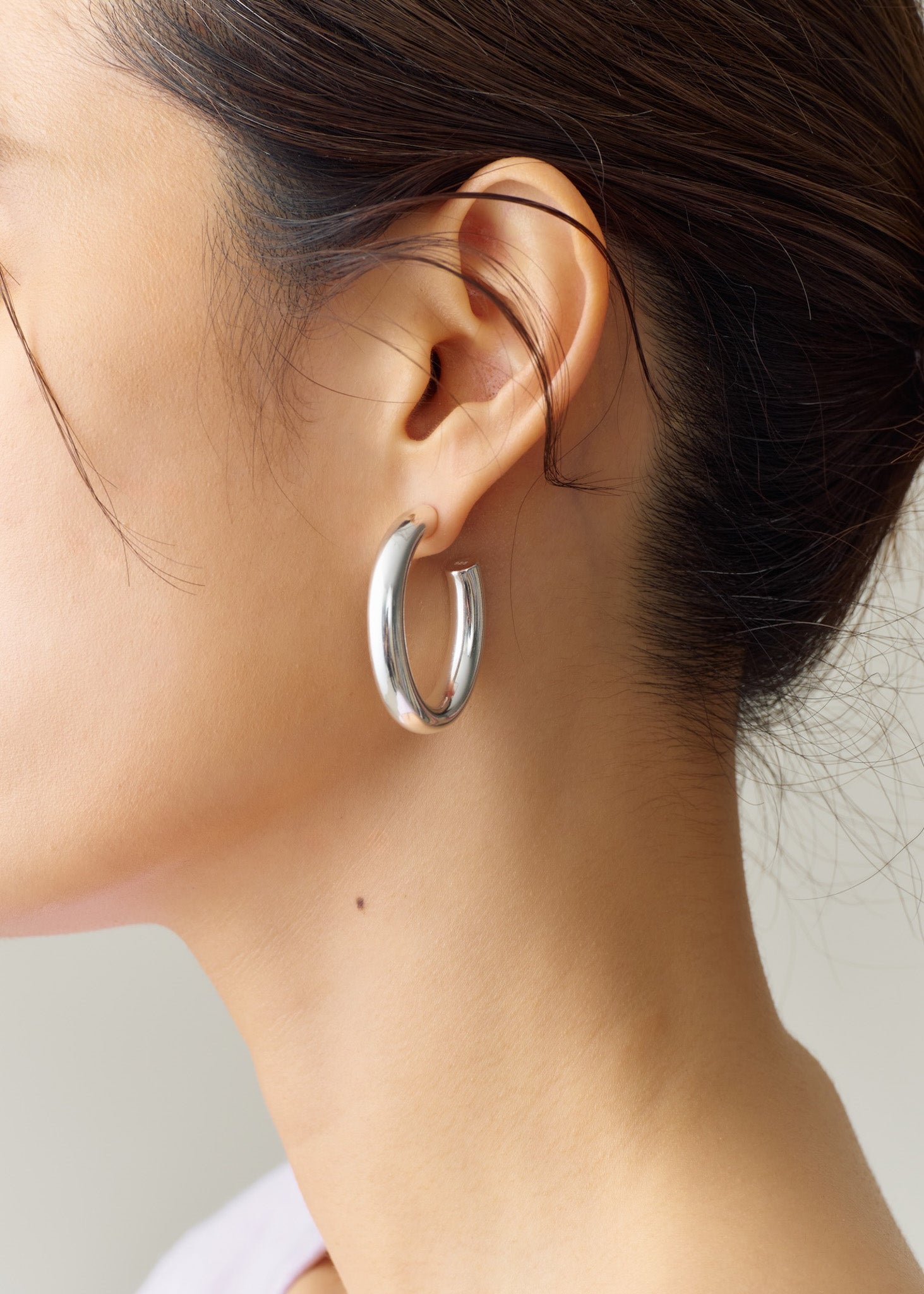 Oval Hoop Stud | Pasand by ne Quittez pas | パサンドバイヌキテパ