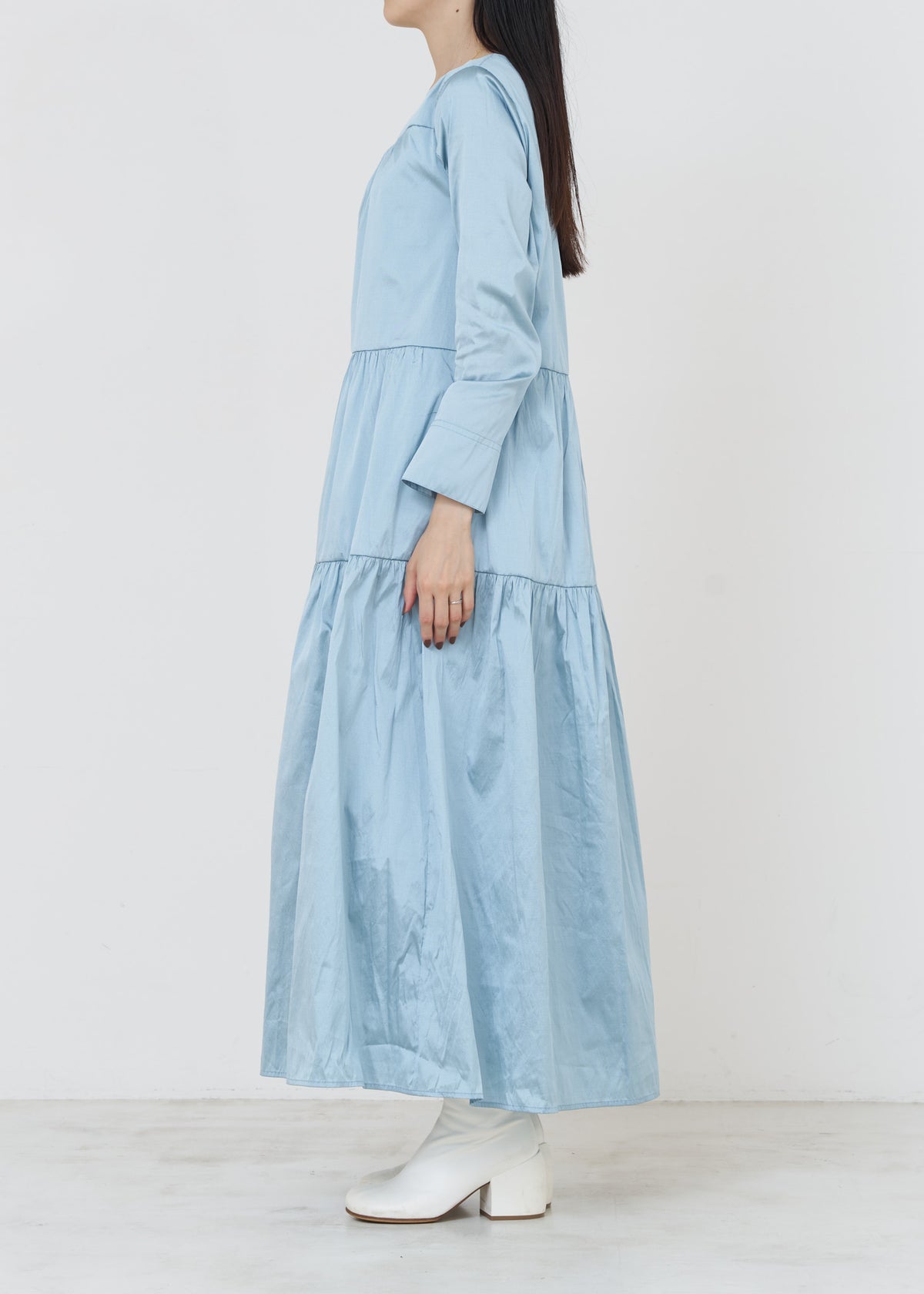 [Released on 11/13 at 10:00] Poly Dupion Solid Tiered Dress