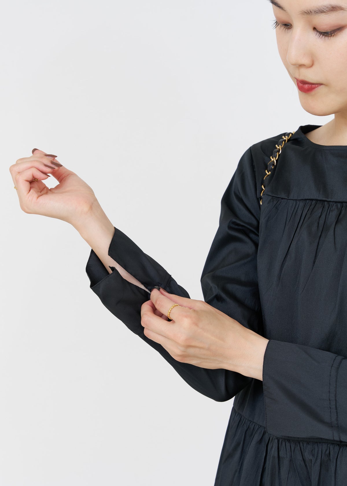 [Released on 11/13 at 10:00] Poly Dupion Solid Tiered Dress