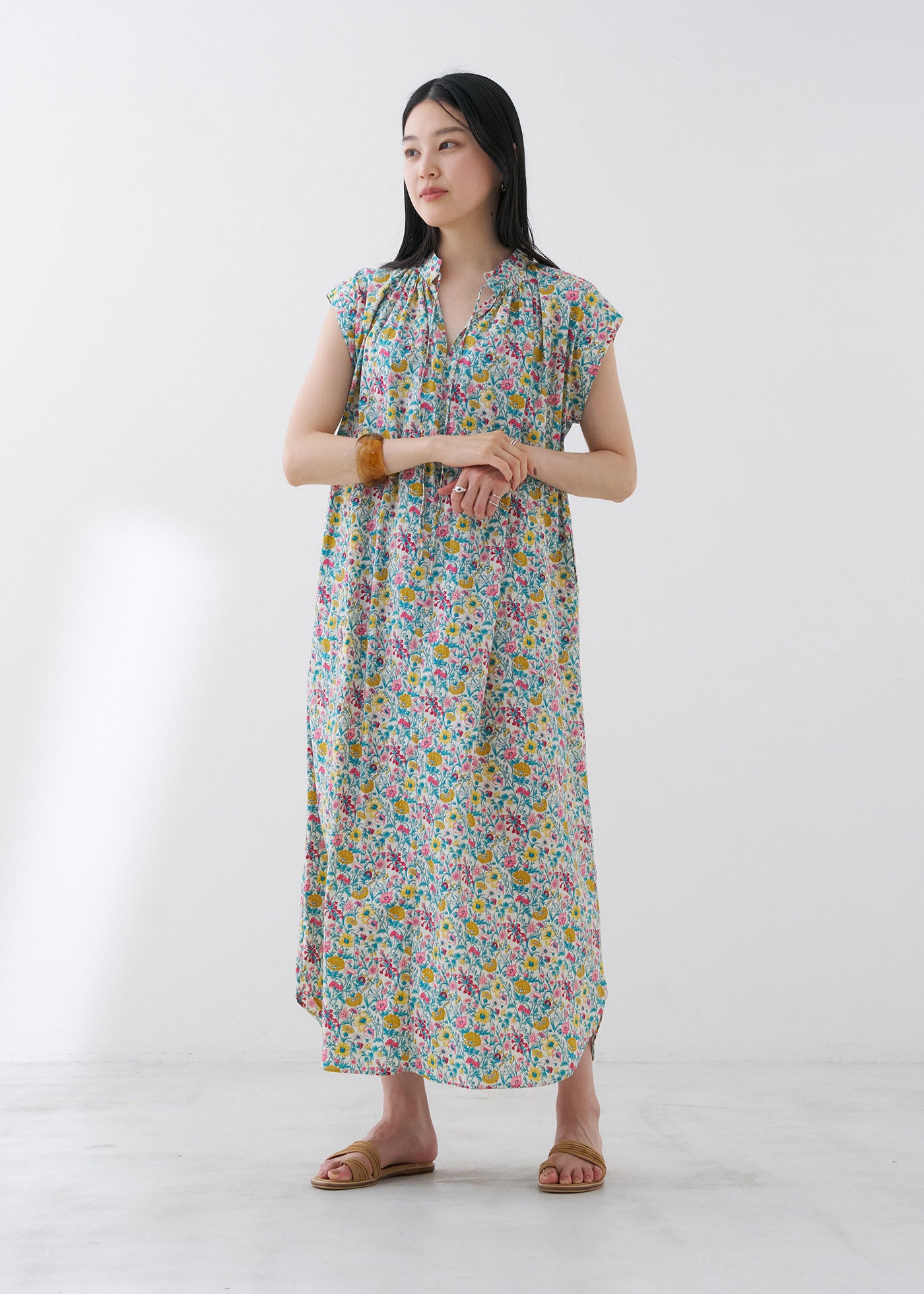 Liberty Print Shirring Sleeveless Dress | Pasand by ne Quittez pas | パサンドバイ ヌキテパ