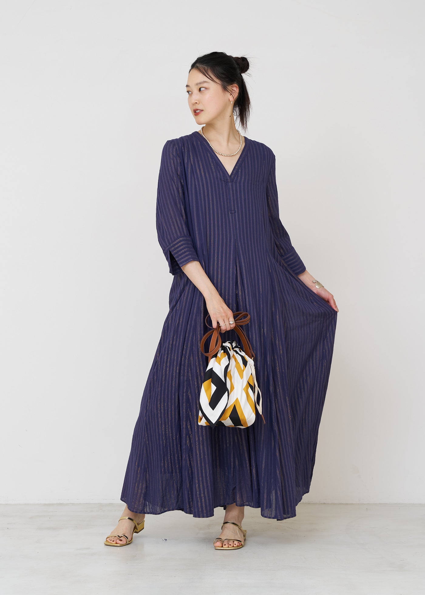 Cotton Lurex Stripe V Neck Dress | Pasand by ne Quittez pas | パサンドバイヌキテパ
