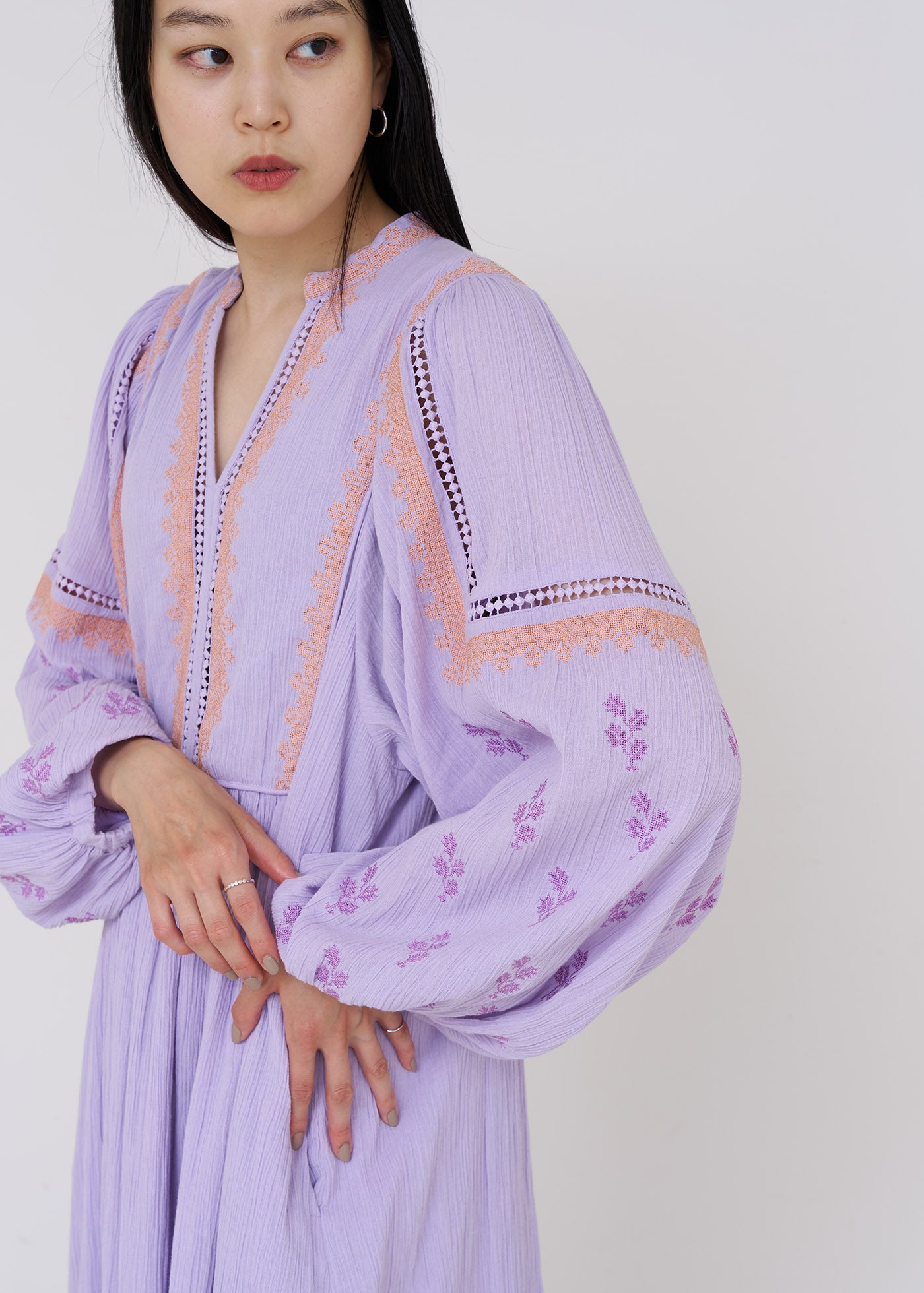 Cotton Gauze Leaf Embroidery Yoke Dress | Pasand by ne Quittez pas |  パサンドバイヌキテパ