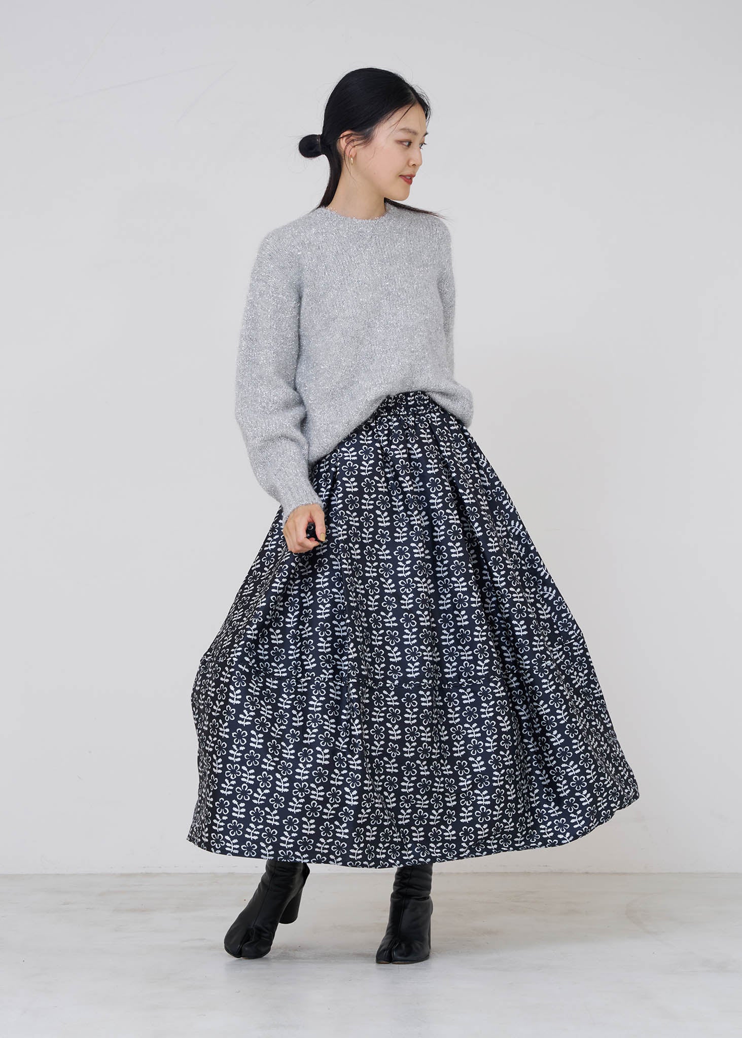 Poly Dupion Flower Print Tuck Gather Skirt | Pasand by ne Quittez pas |  パサンドバイヌキテパ