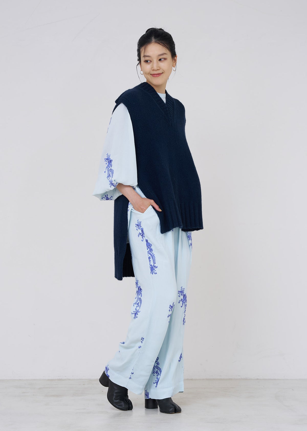 Rough Light Lily Vest