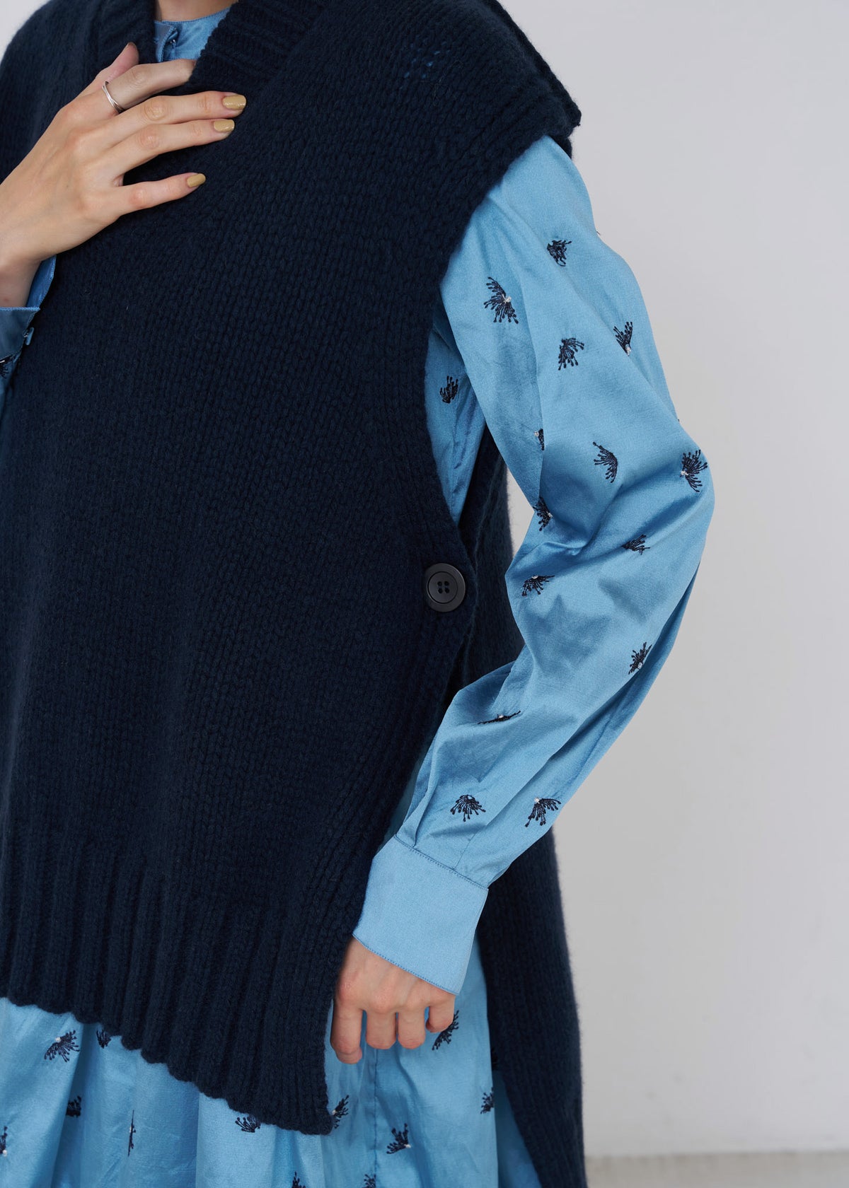 Rough Light Lily Vest