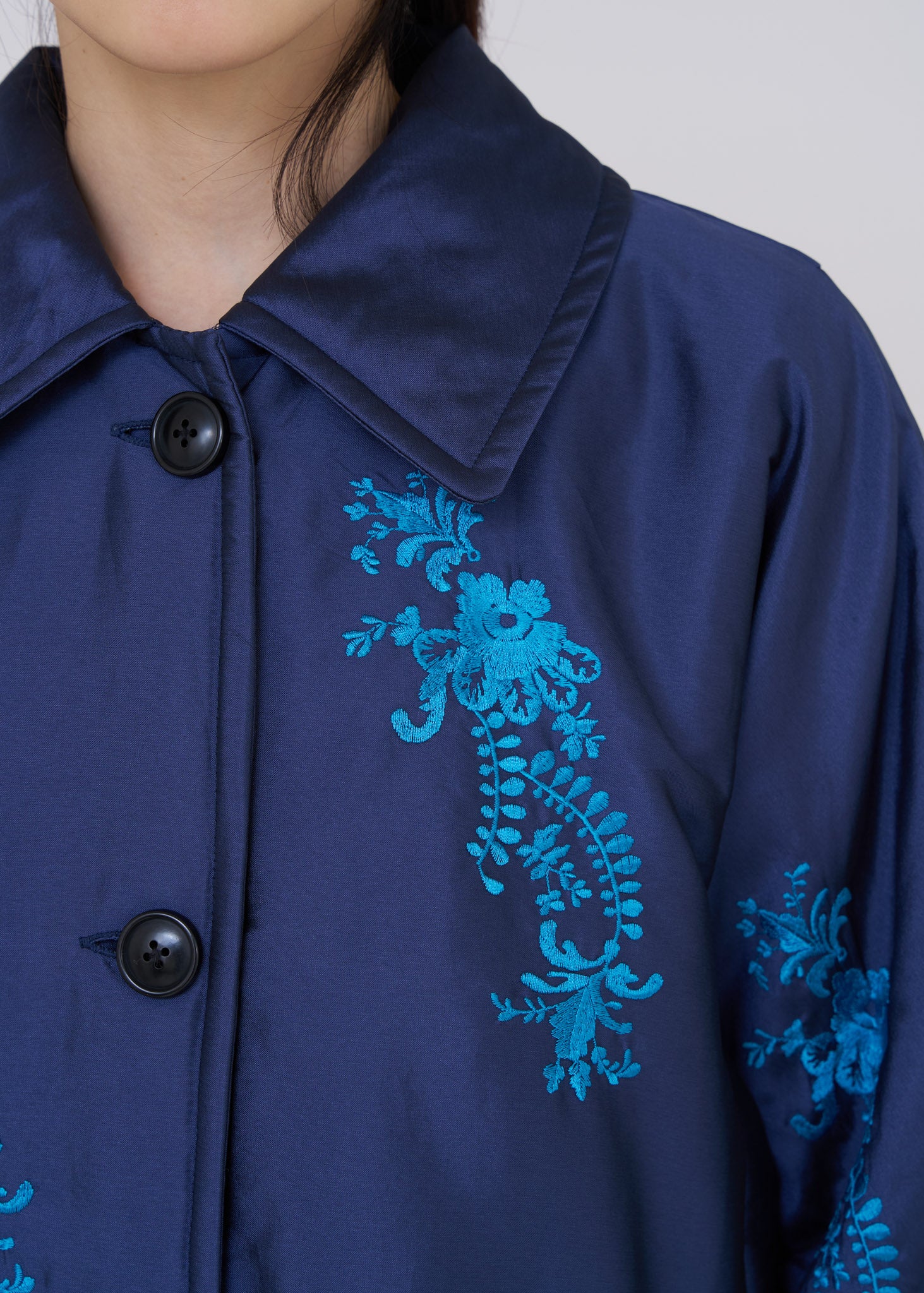 【10/16 10時発売】Poly Dupion Embroidery Quilting Coat