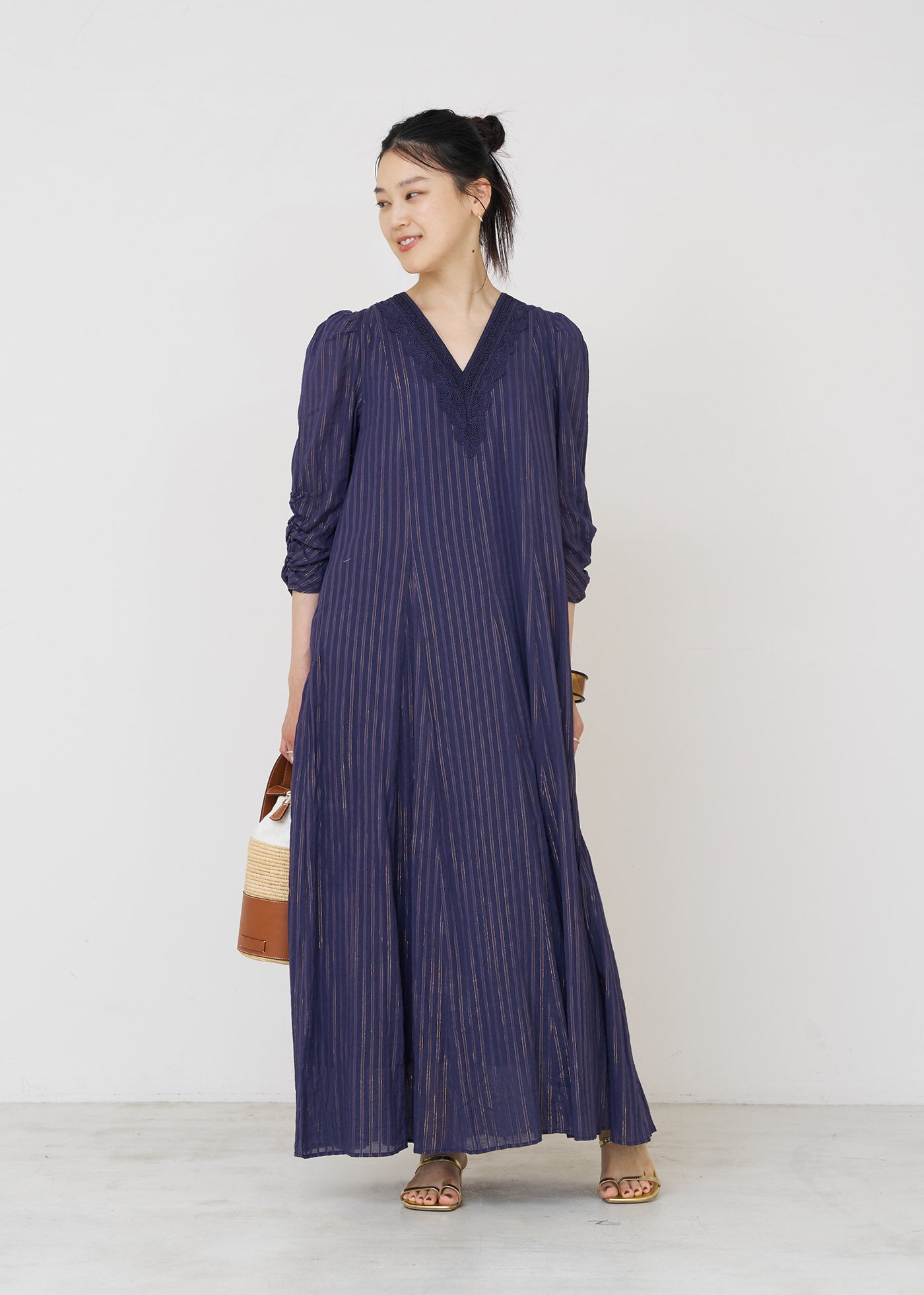 Cotton Lurex Stripe Lace Gather Sleeve Dress | Pasand by ne Quittez pas |  パサンドバイヌキテパ
