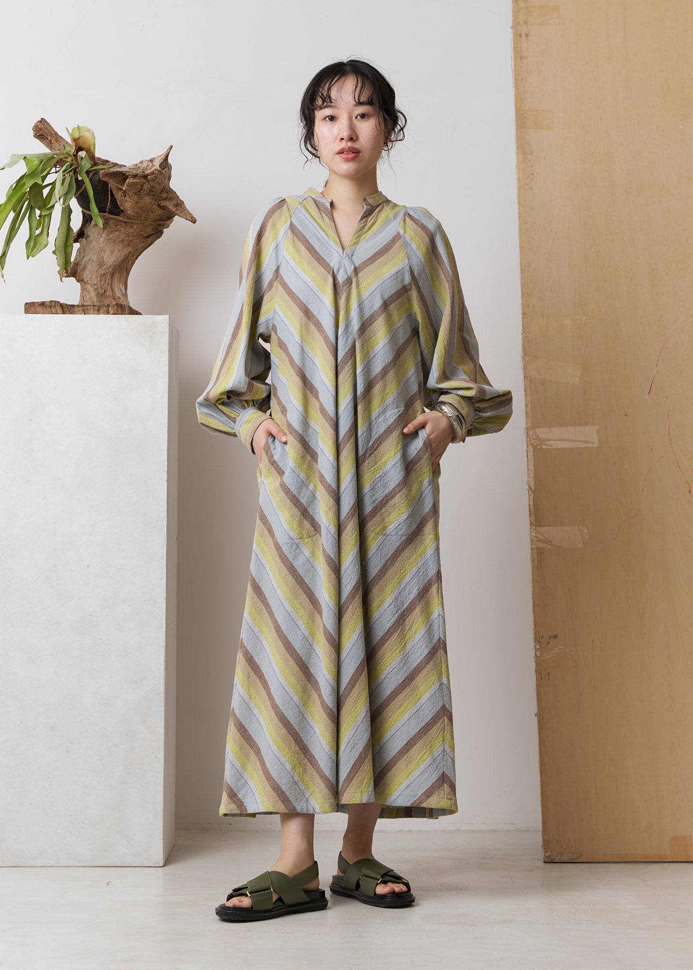 Wide Stripe Diagonal Dress | Pasand by ne Quittez pas | パサンドバイヌキテパ