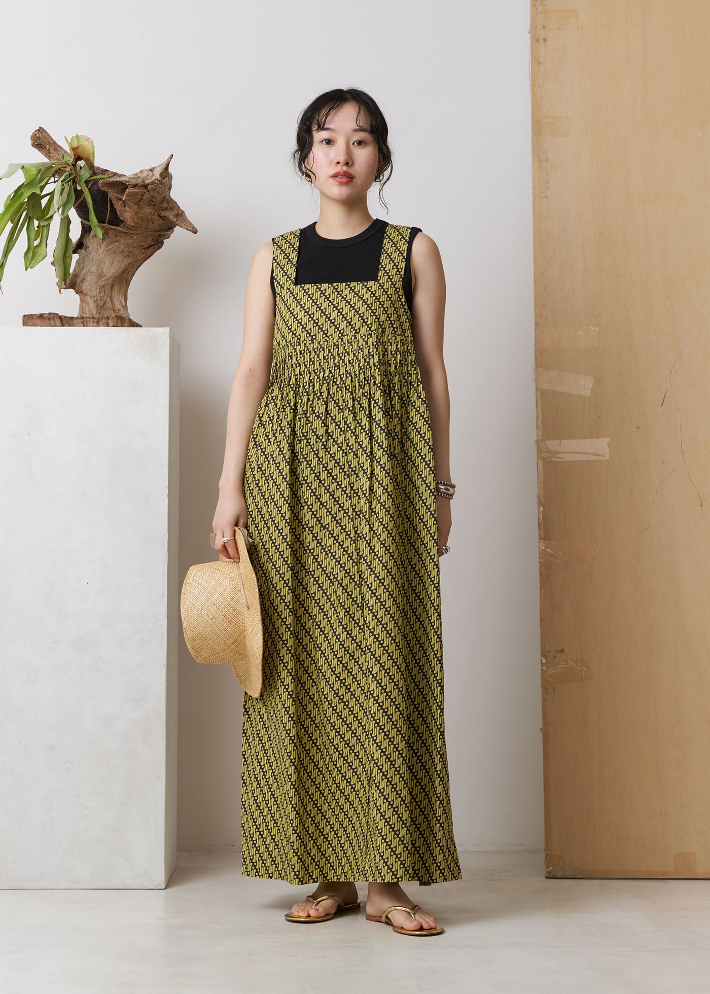 Geometric Pattern TUCK Sleeveless Dress Green / M