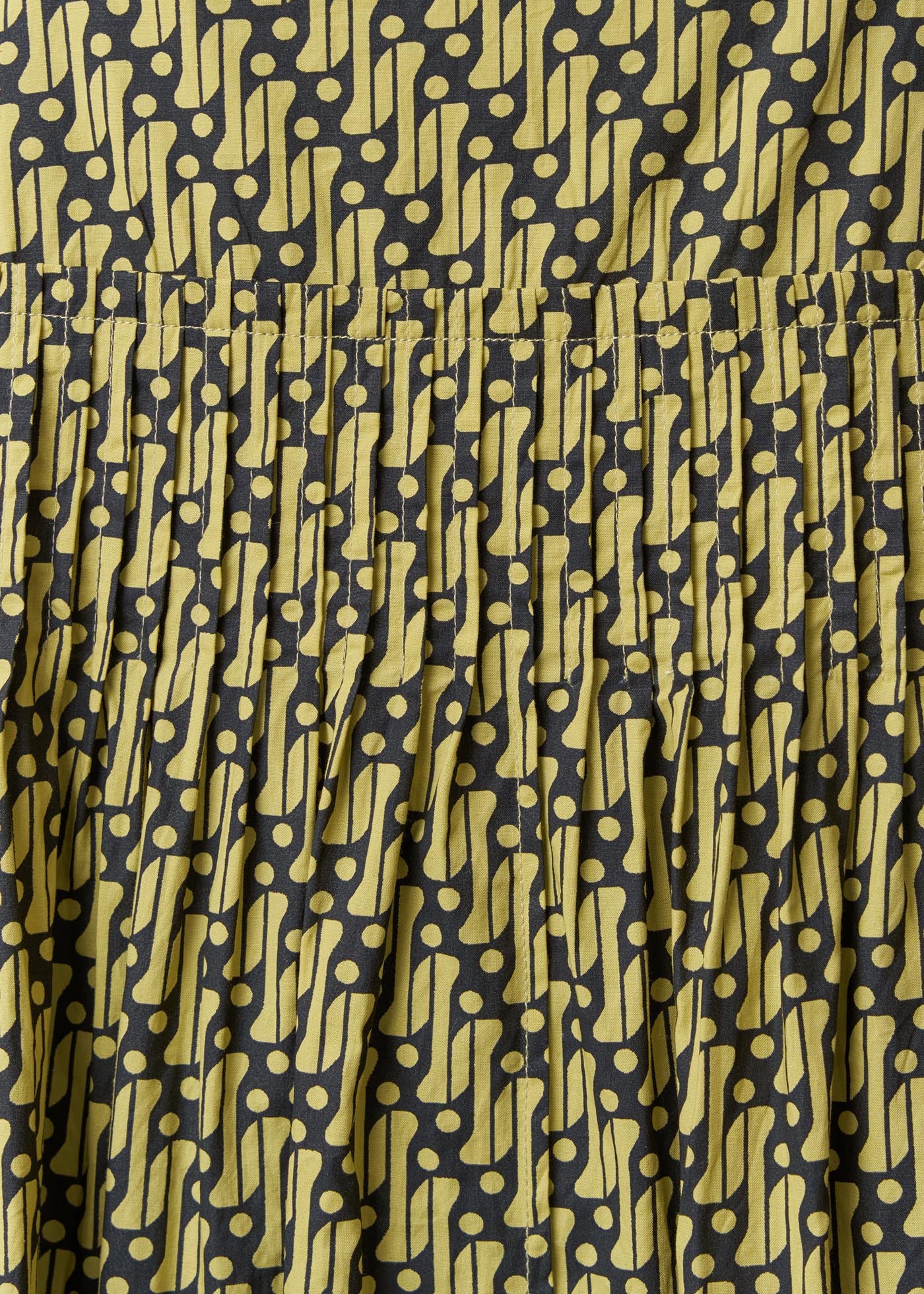 Geometric Pattern Tuck Sleeveless Dress