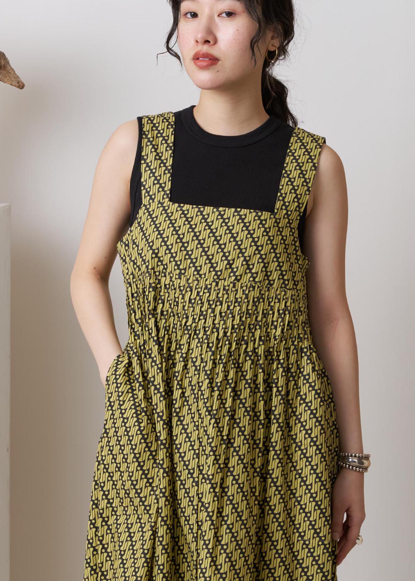 Geometric Pattern TUCK Sleeveless Dress Green / M