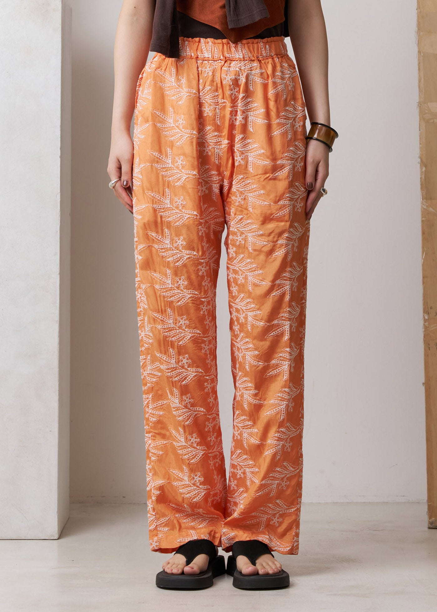 Botanical Embroidery Relax Pants