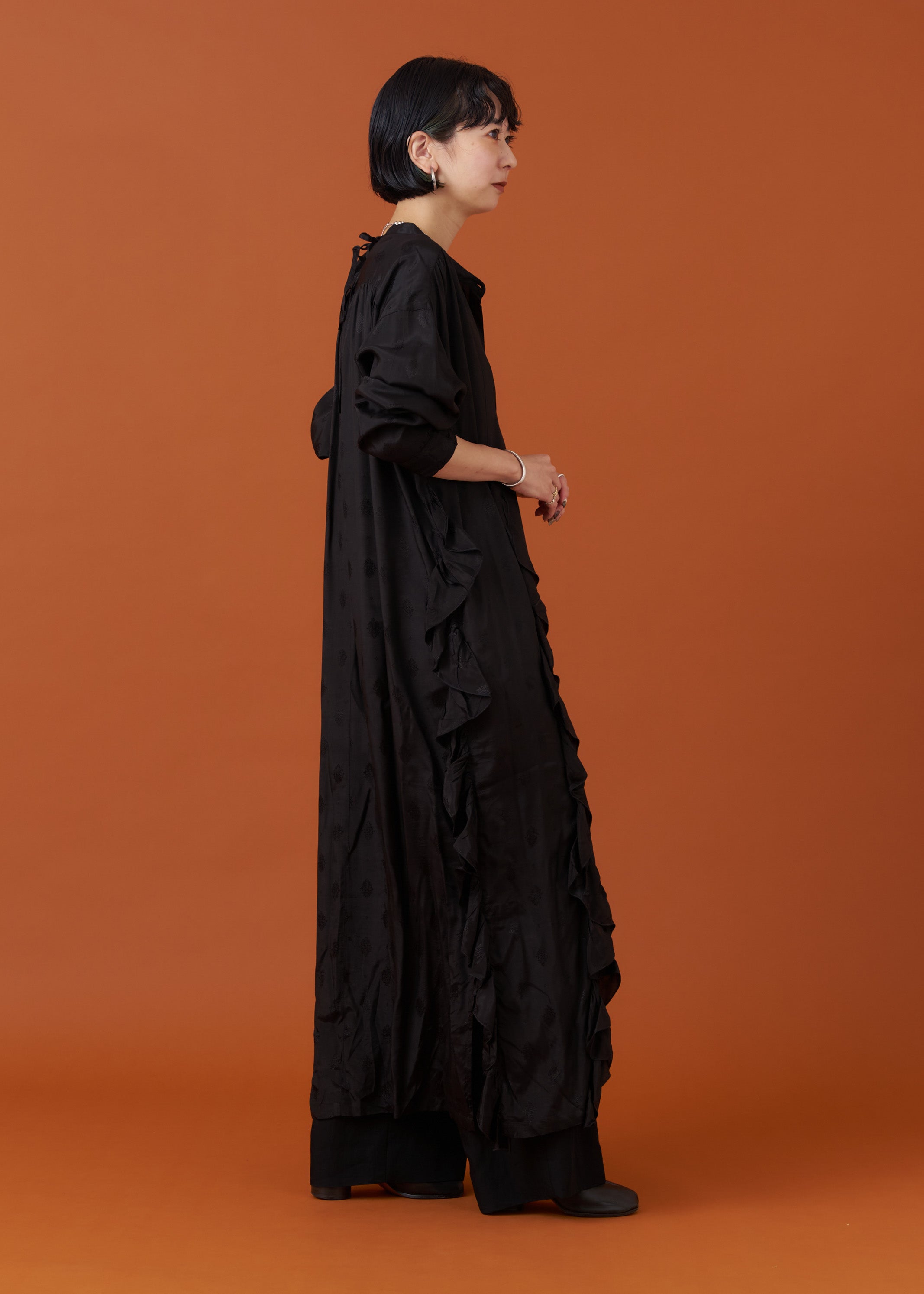 Rayon Jacquard Frill Kaftan Dress | Pasand by ne Quittez pas | パサンドバイヌキテパ