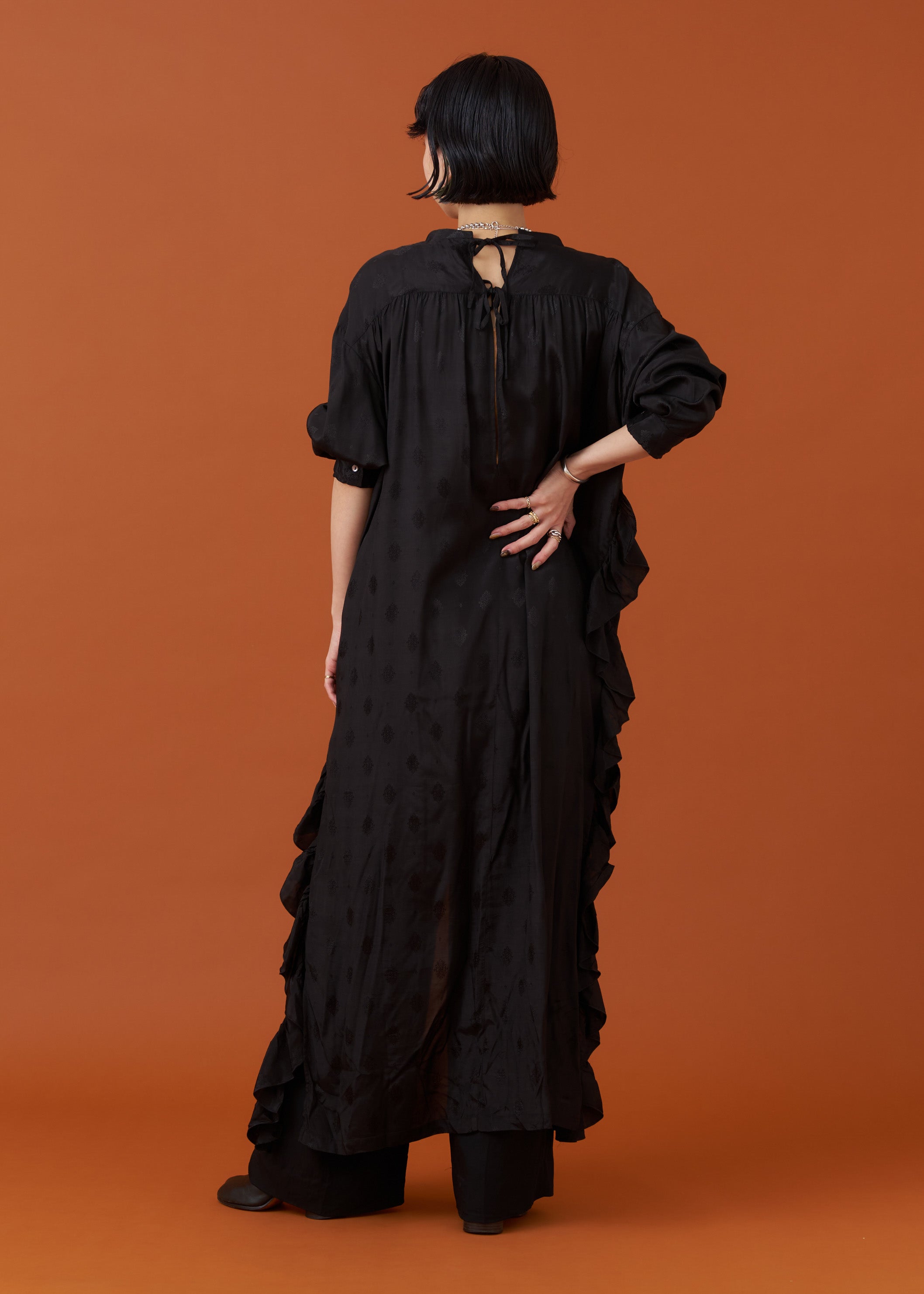 Rayon Jacquard Frill Kaftan Dress | Pasand by ne Quittez pas | パサンドバイヌキテパ