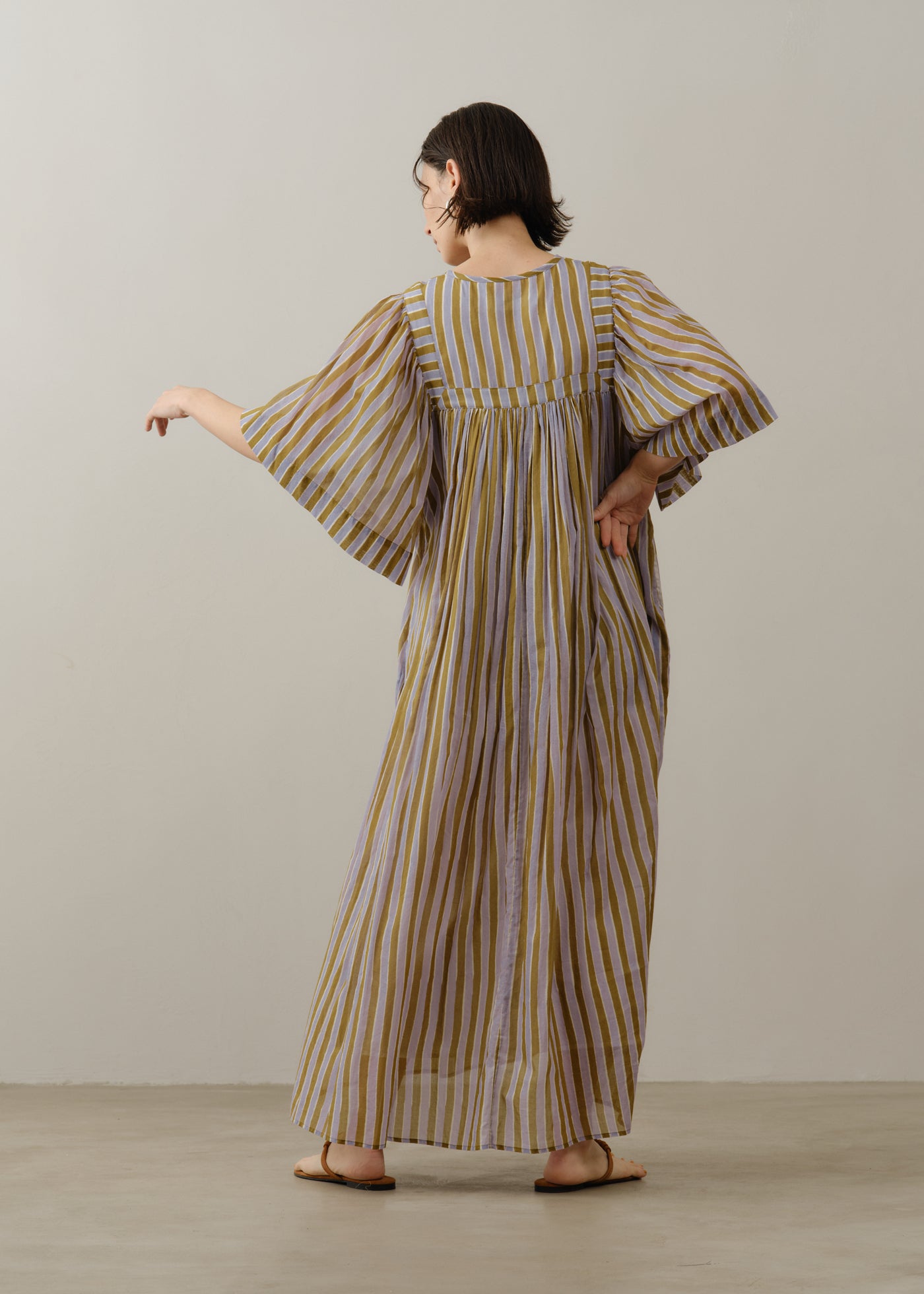 5月上旬お届け予定】Cotton Wave Stripe Print Half Sleeve Gather