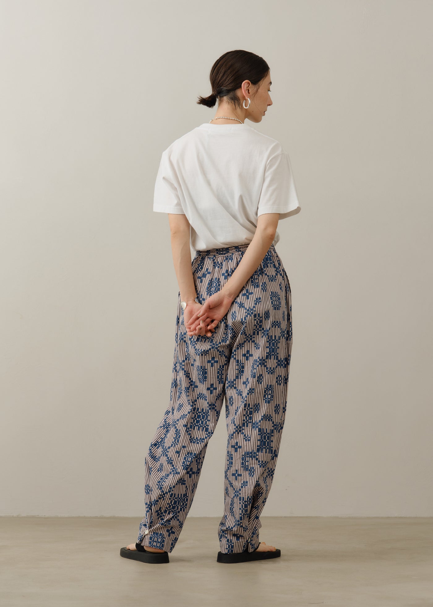 Cotton Flower Signal Print Pants | Pasand by ne Quittez pas