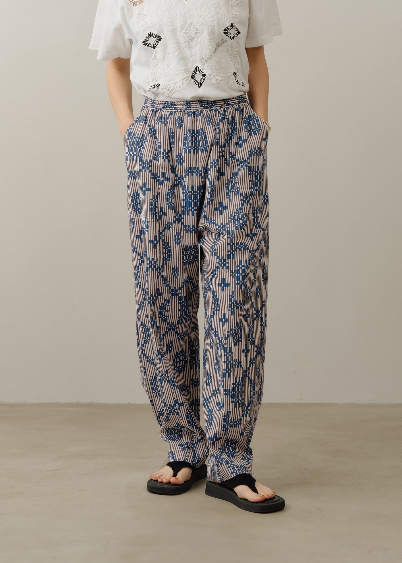 1/28 10時発売】Cotton Flower Signal Print Pants | Pasand by ne