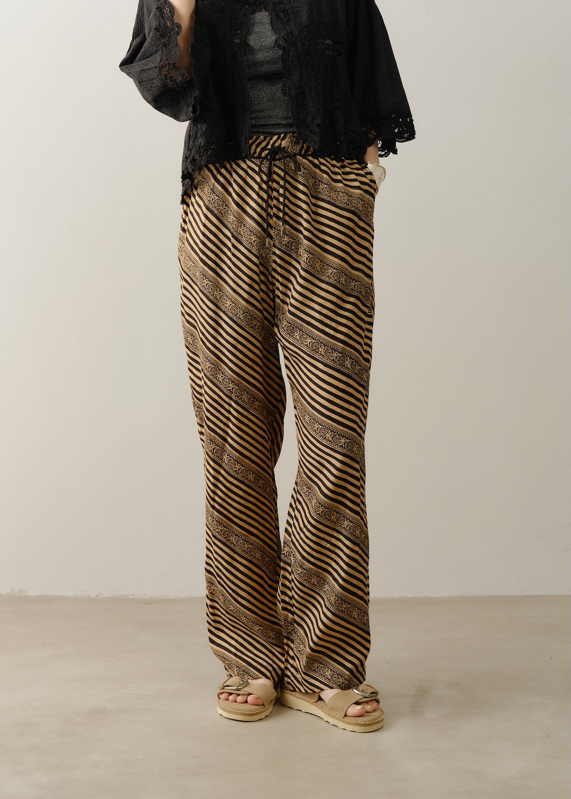 HIZAKIさん専用 Rayon Jqd Stripe Print Eazy Pants | Pasand by ne Quittez pas