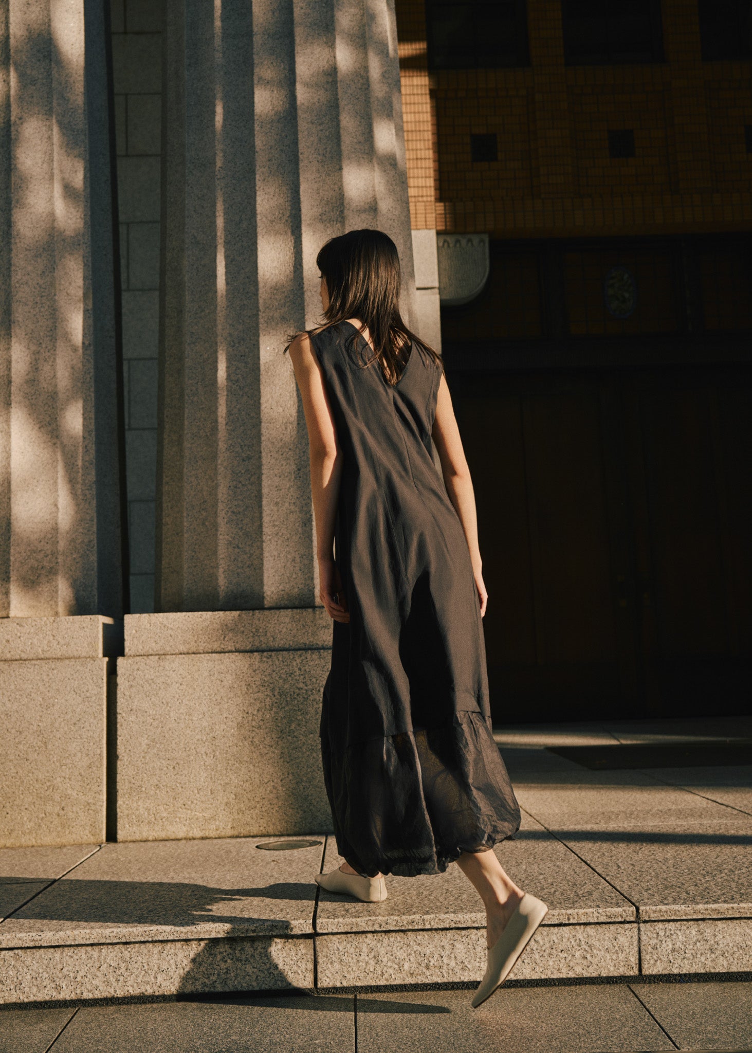 [Scheduled for delivery in mid-April] Cotton Organza &amp; Poplin Sleeveless Balloon Dress