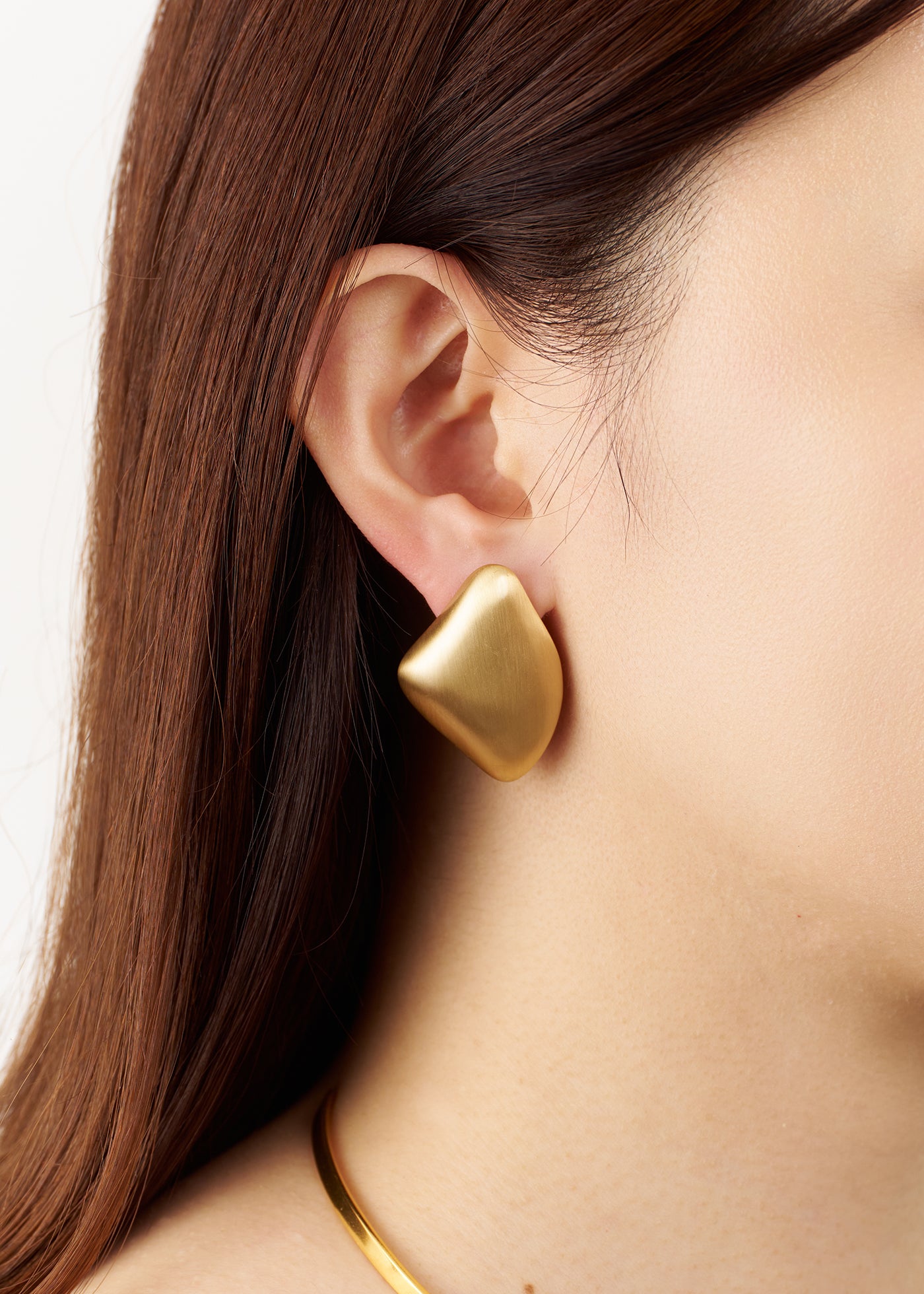 ドレスに合わせるエスプリジュエリー Leaf Clip Earring