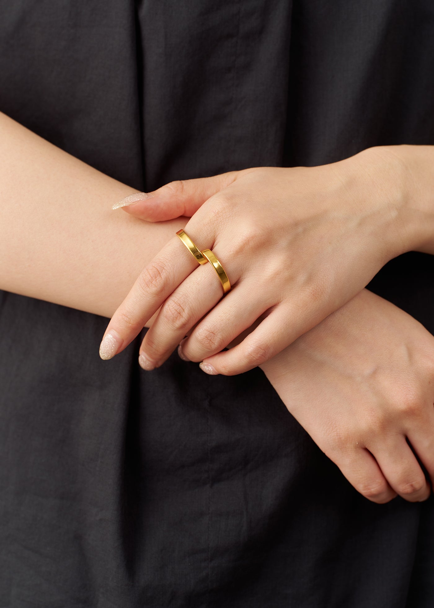 ドレスに合わせるエスプリジュエリー Silver Cloud Choker & Gold Double Finger Ring